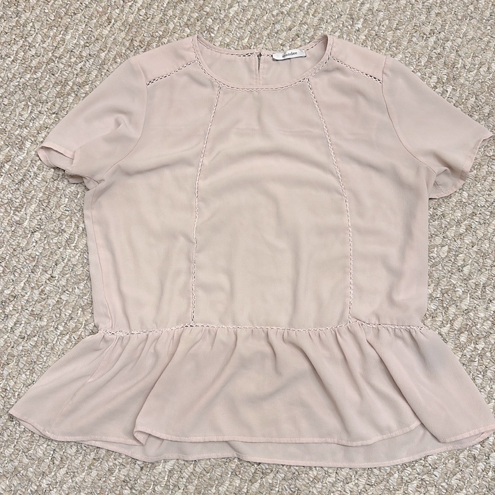 🔥Mandee. light pink boho loose fitting ruffle, bottom, short sleeve blouse